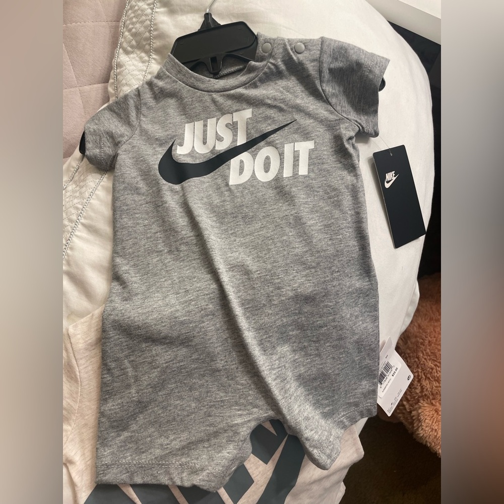Nike Kids Gray Just Do It T-Shirt